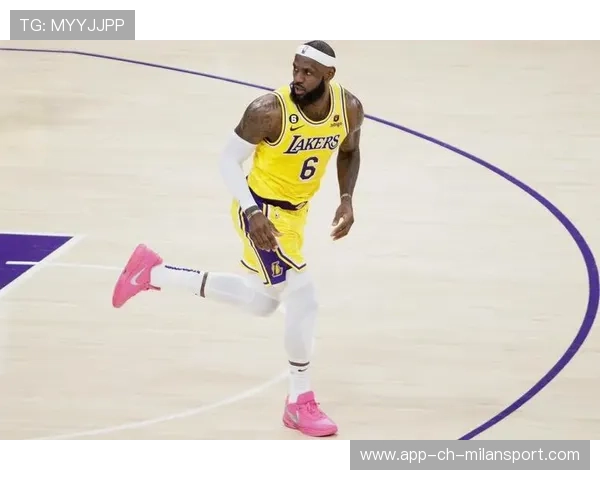 詹姆斯历史得分再突破，迈入生涯Top5！，詹姆斯历史总得分2021